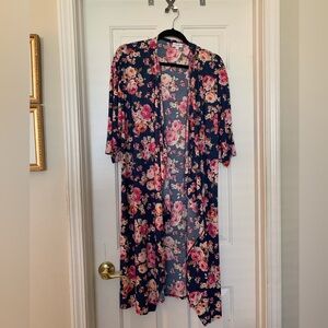 LuLaRoe "Shirley" kimono in a gorgeous floral pattern.